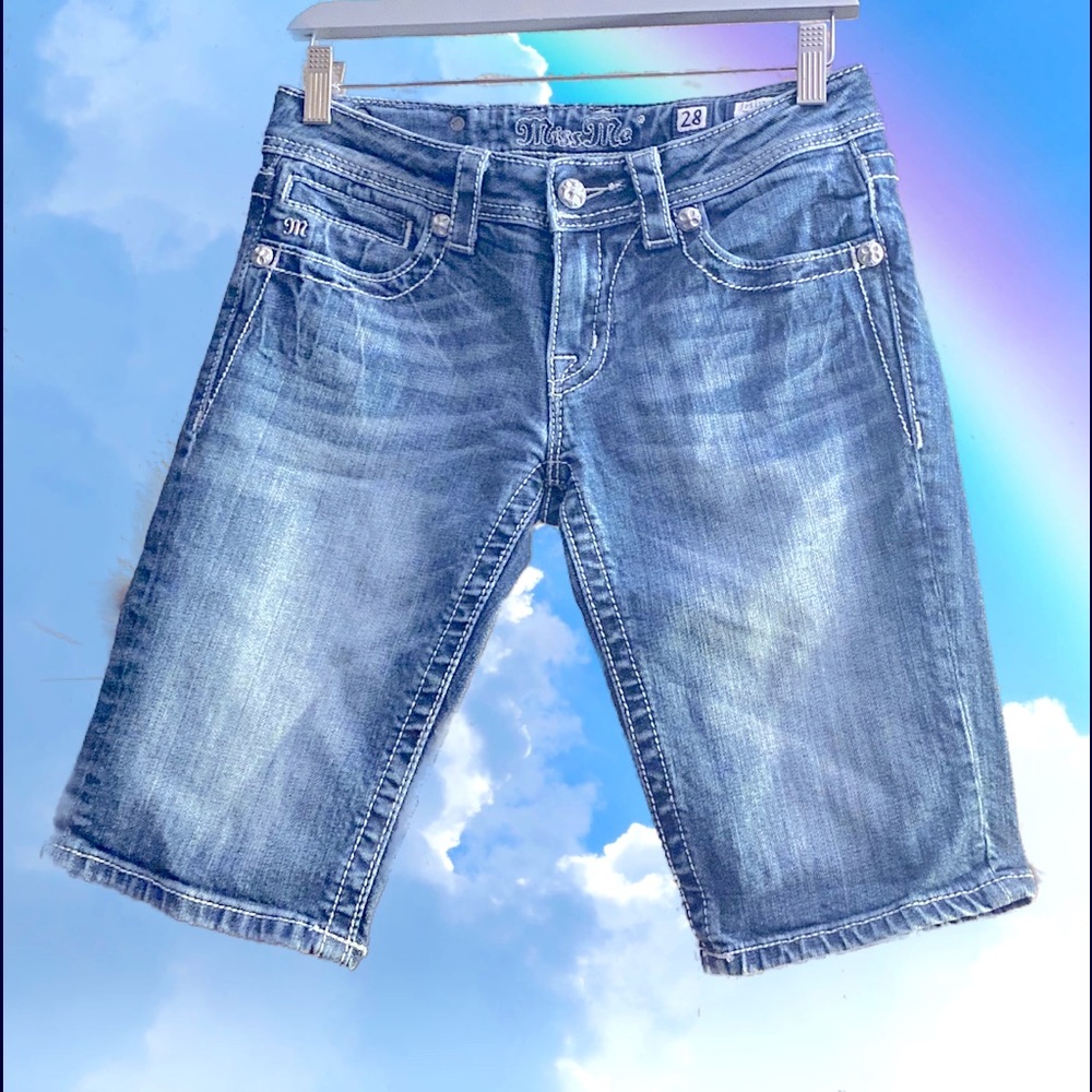 Miss Me Bermuda Jean Shorts. Size 28.